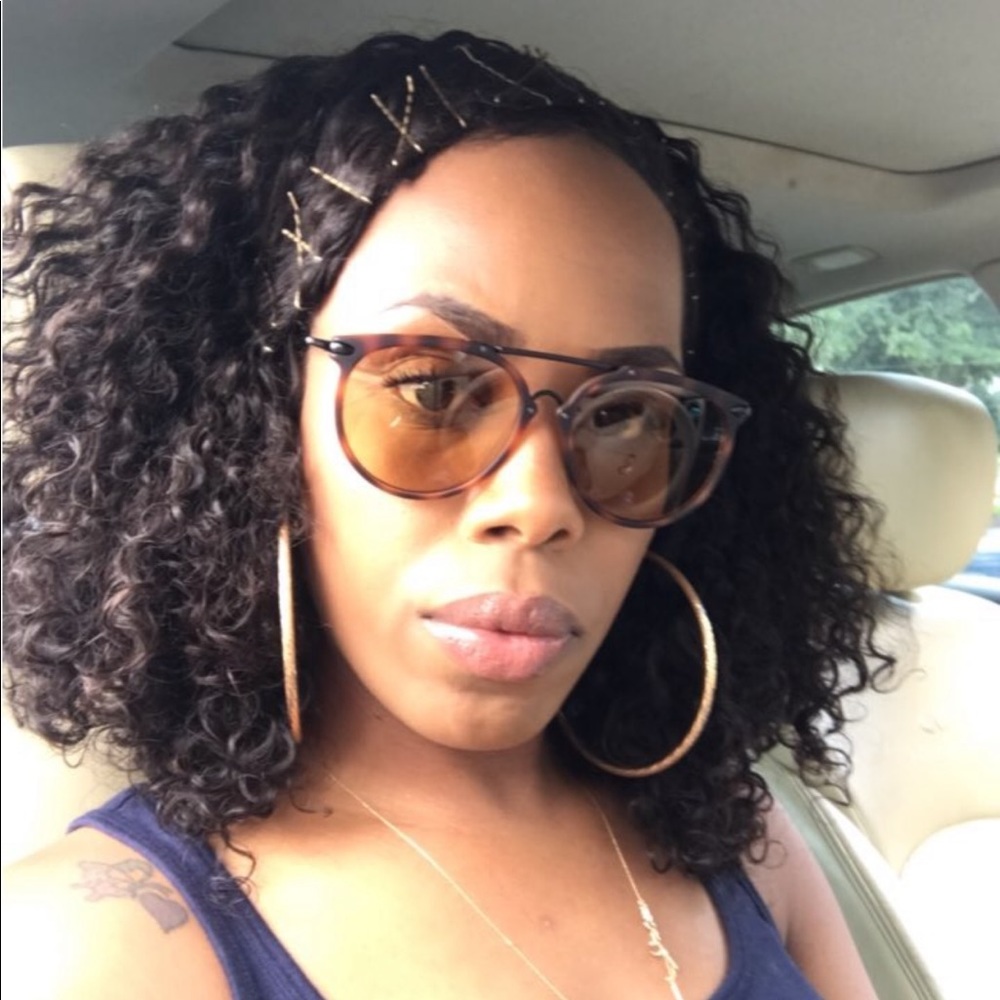 Meet your Posher, Taneshia